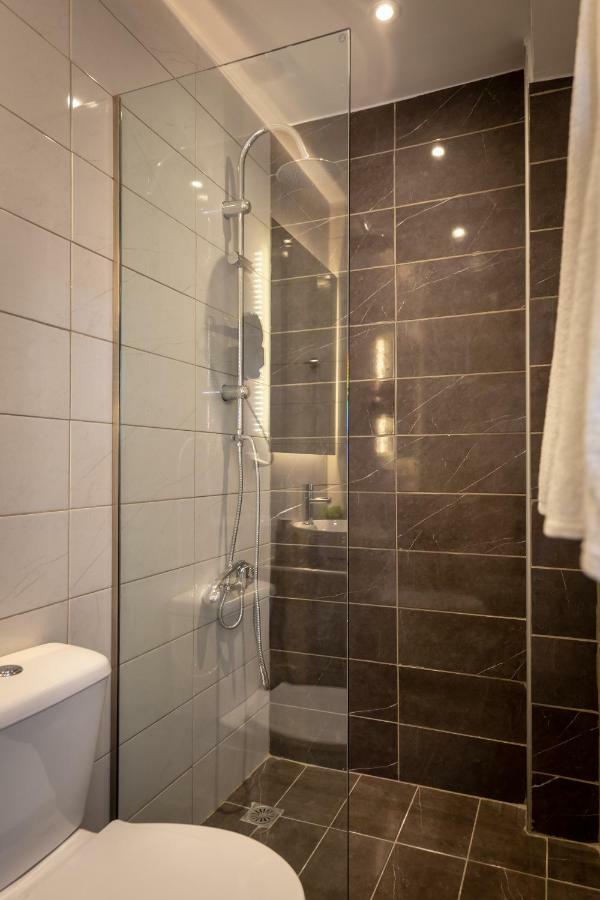 Ionian Guest house *